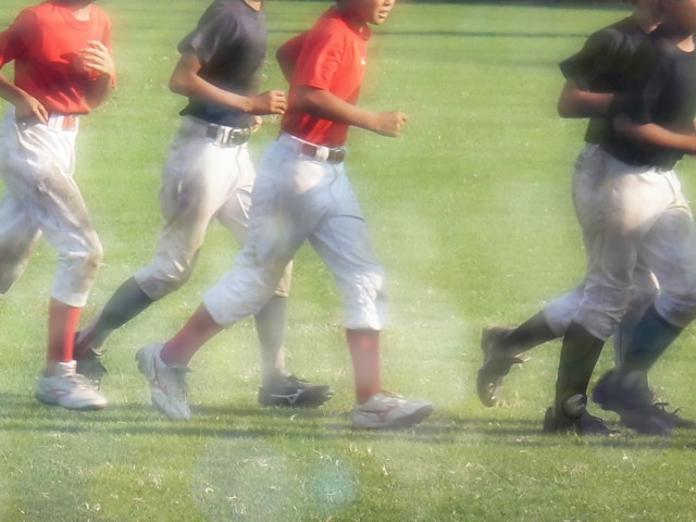 部活着の泥汚れ・頑固汚れをきれいに落とす洗濯用洗剤ならクリヤケミカル株式会社の「泥クリヤ」。